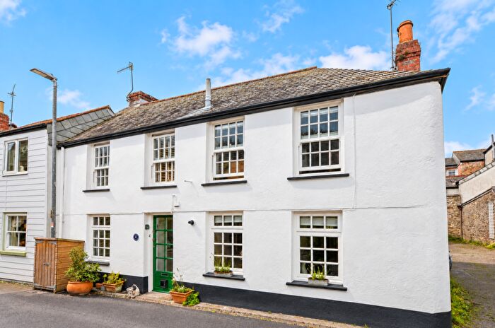 2 Bedroom End Of Terrace House For Sale In Church Lane, Lostwithiel, Cornwall, PL22