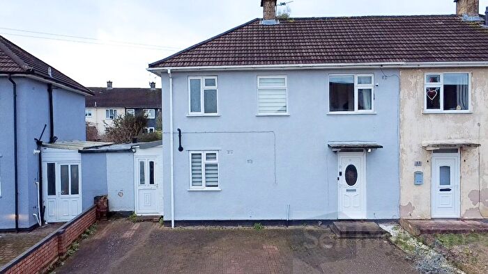 3 Bedroom Semi Detached House For Sale In Markland, Leicester, Leicestershire, LE2