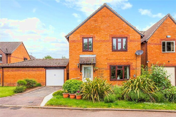 4 Bedroom Detached House For Sale In Mill Close, Deddington, Banbury, Oxfordshire, OX15