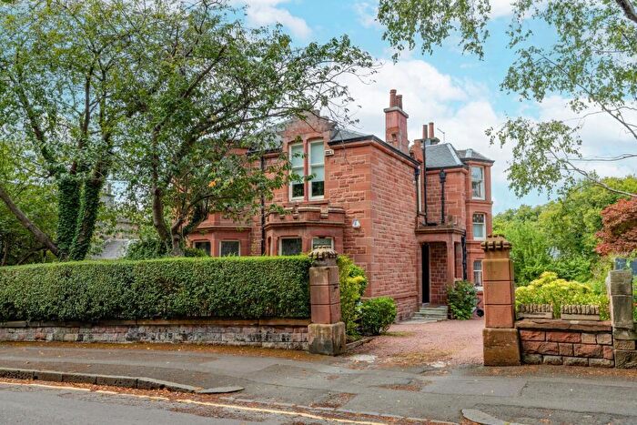 3 Bedroom Apartment For Sale In Torridon Avenue, Dumbreck, Glasgow, G41