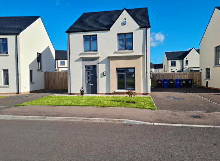 3 Bedroom Detached House For Sale In Ferrard Grange, Antrim, BT41