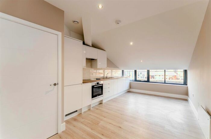 5 Bedroom Flat To Rent In Surrey Street, Norwich, NR1