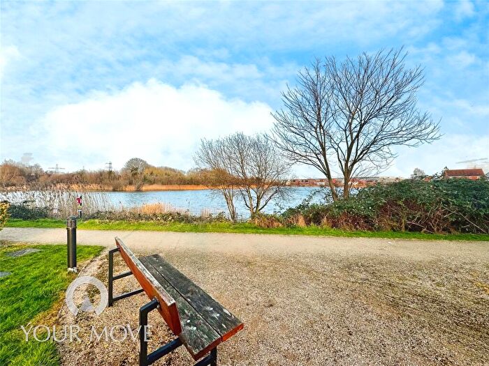 2 Bedroom Flat For Sale In Morris Walk, Dartford, Kent, DA1