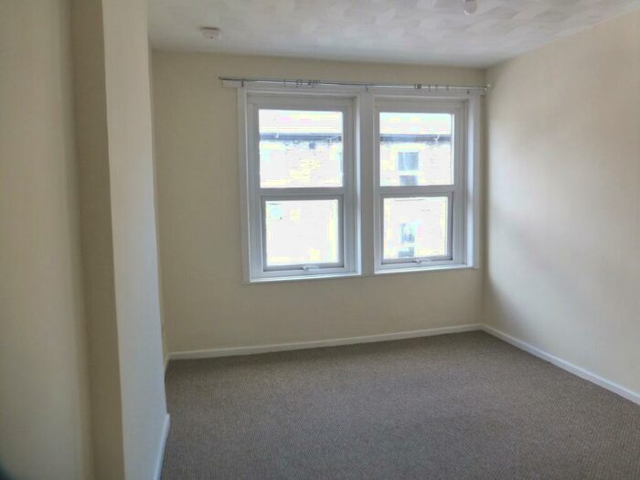 1 Bedroom Flat To Rent In Hanbury Road, Pontypool, Monmouthshire., NP4