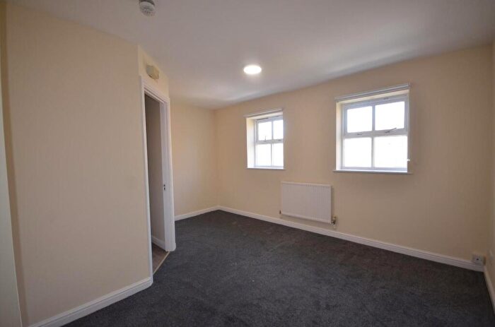 1 Bedroom Private Hall To Rent In Chamberlayne Avenue, Wembley, HA9