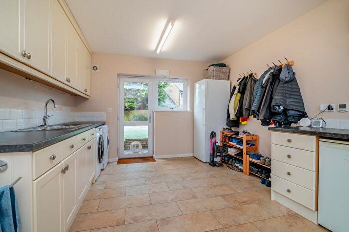 5 Bedroom Detached House For Sale In Stratton, Cirencester, Gloucestershire, GL7
