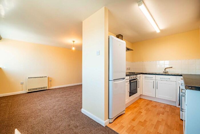 1 Bedroom Apartment To Rent In Trivett Square, Nottingham, Nottinghamshire, NG1
