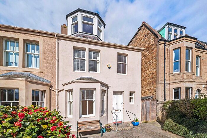 5 Bedroom Semi Detached House For Sale In Park Road, Edinburgh, EH6