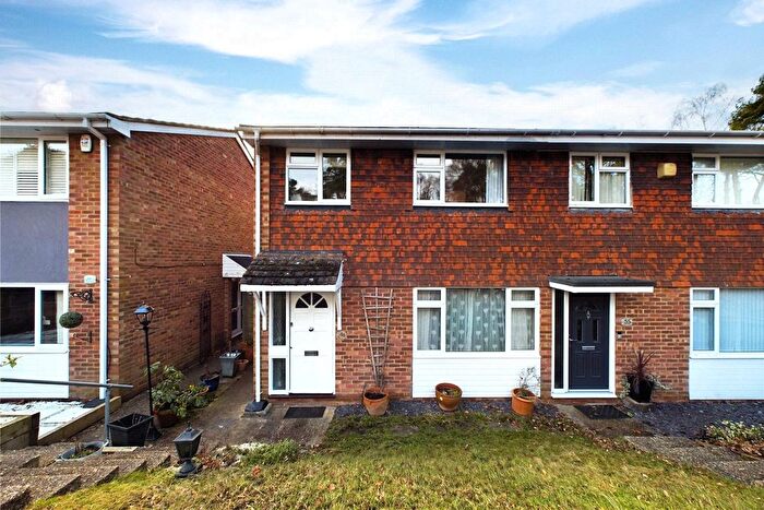 3 Bedroom Semi-Detached House For Sale In Grampian Road, Sandhurst, Berkshire, GU47