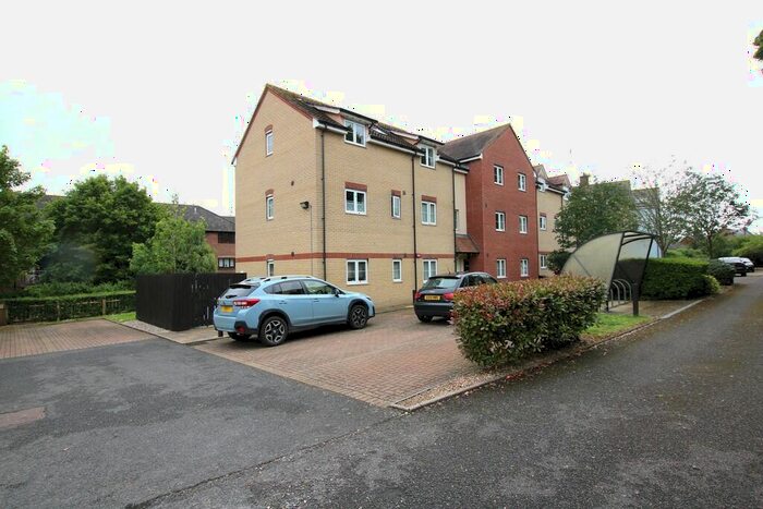 2 Bedroom Apartment To Rent In Haslers Lane, Dunmow, CM6
