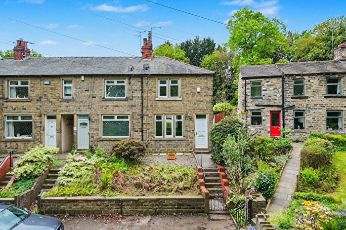 2 Bedroom End Of Terrace House For Sale In Close Hill Lane, Taylor Hill, Huddersfield, HD4