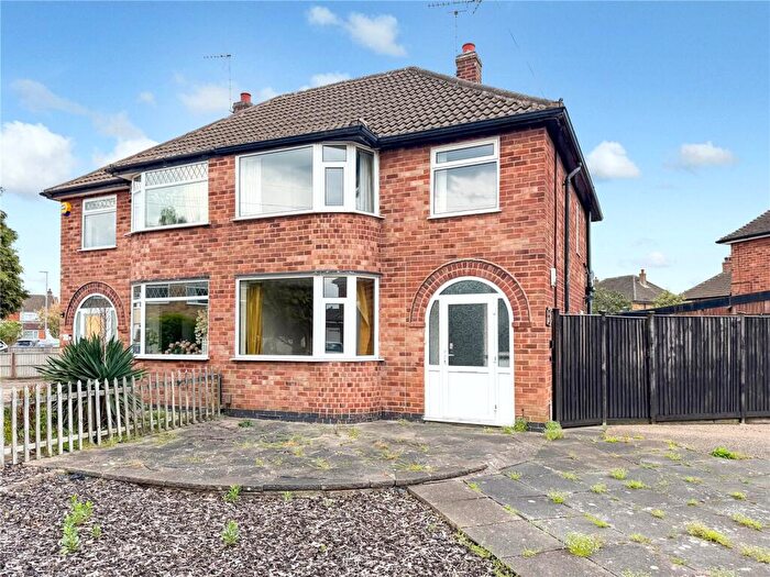 3 Bedroom Semi-Detached House For Sale In Horndean Avenue, Wigston, Leicestershire, LE18