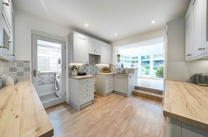3 Bedroom Bungalow For Sale In Coxs Close, Sharnbrook, MK44