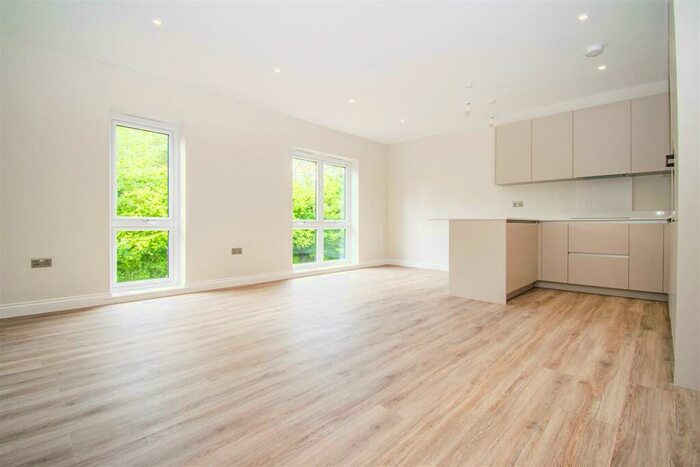 2 Bedroom Penthouse To Rent In Nutwood Court, North Avenue, Darley Abbey, DE22