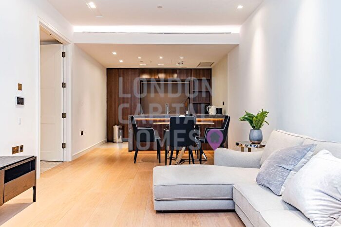 2 Bedroom Flat To Rent In Portugal Street, London, WC2A