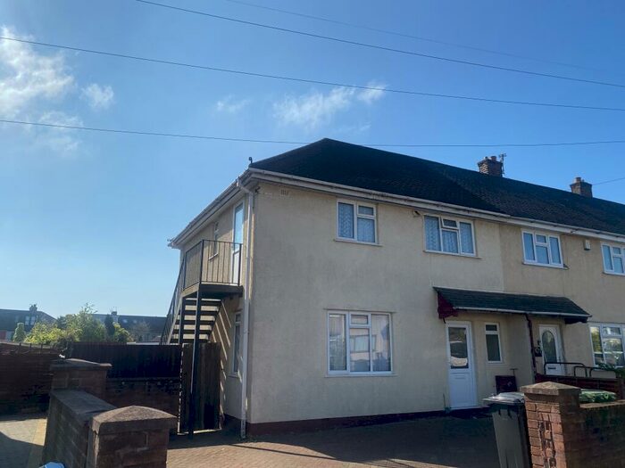 4 Bedroom Semi-Detached House To Rent In Lower House Crescent, Filton, Bristol, BS34