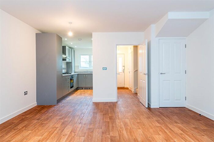 4 Bedroom Semi-Detached House To Rent In Northcote Drive, Monks Eleigh, IP7