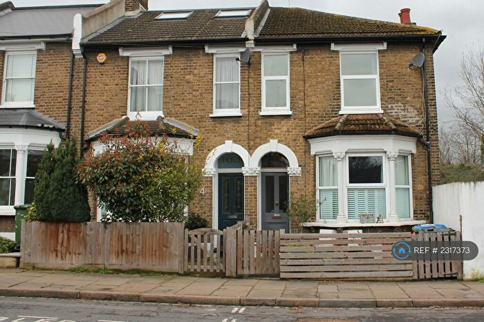1 Bedroom Flat To Rent In Fairthorn Road, London, SE7