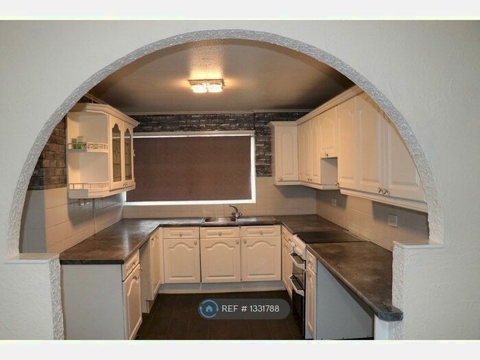 3 Bedroom Terraced House To Rent In Shiredale Drive, Manchester, M9