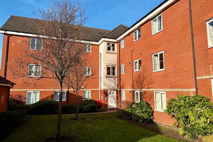 2 Bedroom Apartment For Sale In Old College Avenue, Oldbury, B68