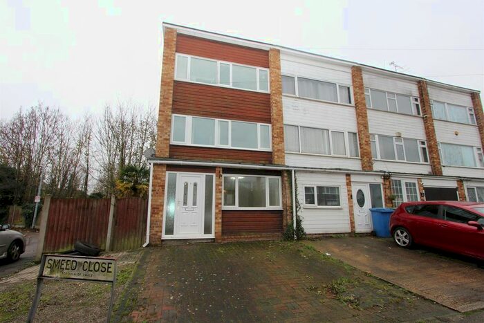 4 Bedroom End Terrace House To Rent In Smeed Close, Sittingbourne, ME10
