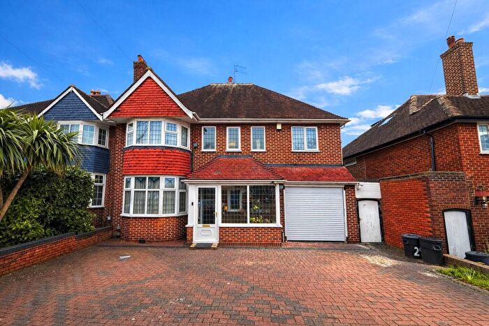 4 Bedroom Detached House For Sale In Vernon Avenue, Birmingham, B20
