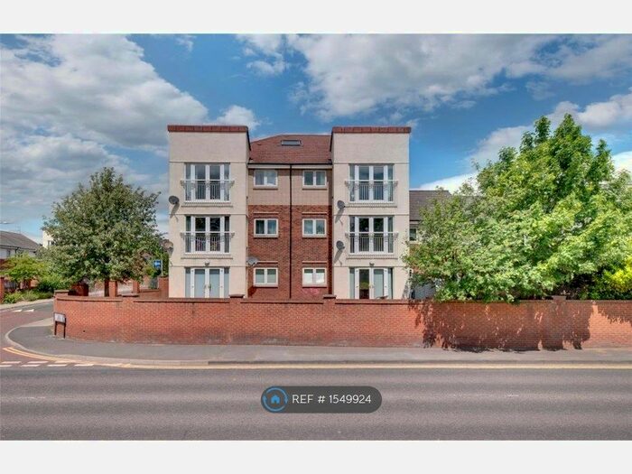 2 Bedroom Flat To Rent In Grebe Close, Gateshead, NE11