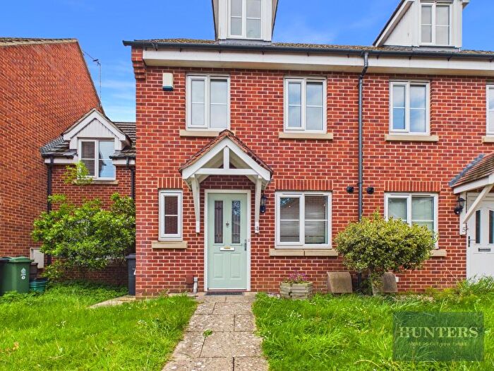 4 Bedroom Semi-Detached House For Sale In Country View, Gloucester, Gloucestershire, GL4