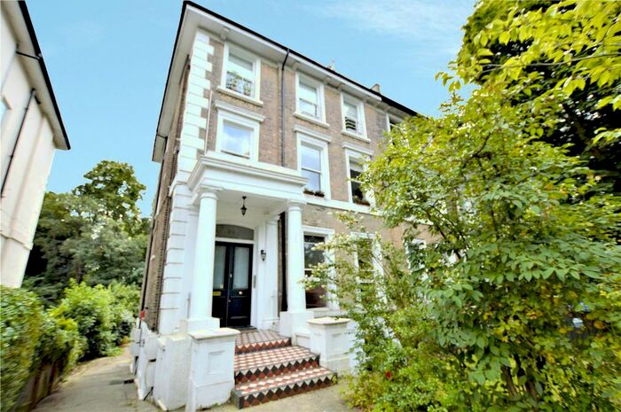 2 Bedroom Flat To Rent In Thicket Road, London, SE20