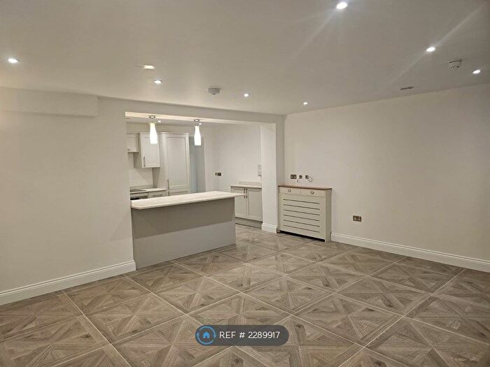 1 Bedroom Flat To Rent In Craigmore Hall, Crowborough, TN6