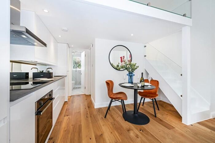 1 Bedroom Flat To Rent In Netherhall Gardens, Hampstead, London, NW3