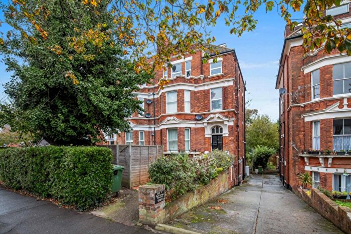 2 Bedroom Flat To Rent In Shorncliffe Road, Folkestone, CT20