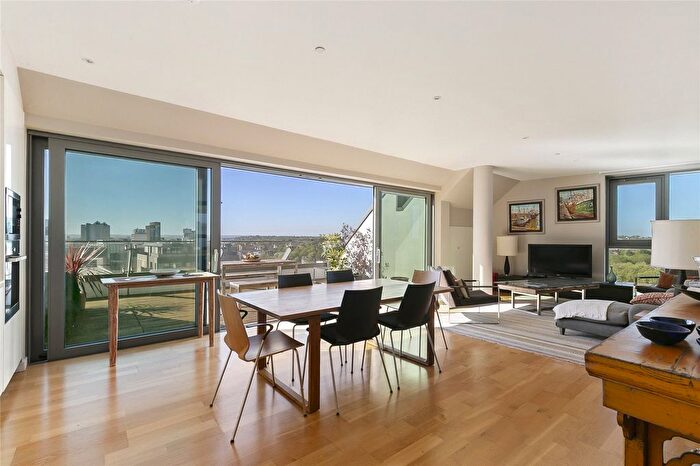 3 Bedroom Flat For Sale In Eastfields Avenue, London, SW18
