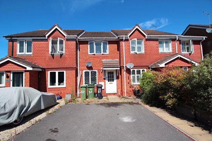 2 Bedroom Terraced House For Sale In Britannia Gardens, Grange Park, SO30