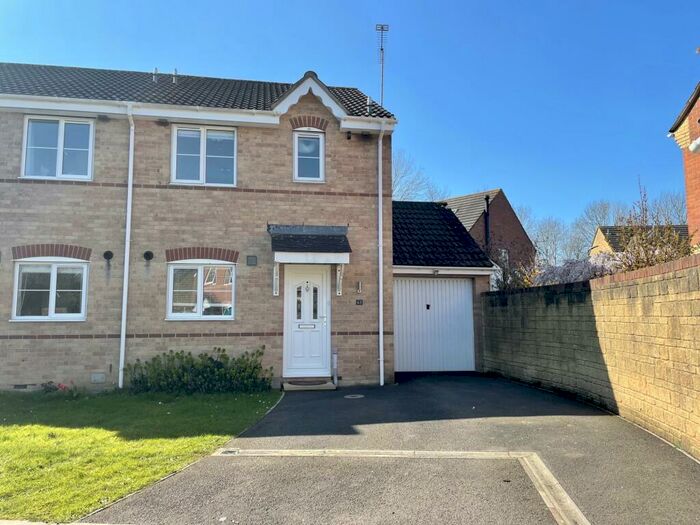 3 Bedroom Semi-Detached House To Rent In Western Yeovil, BA22