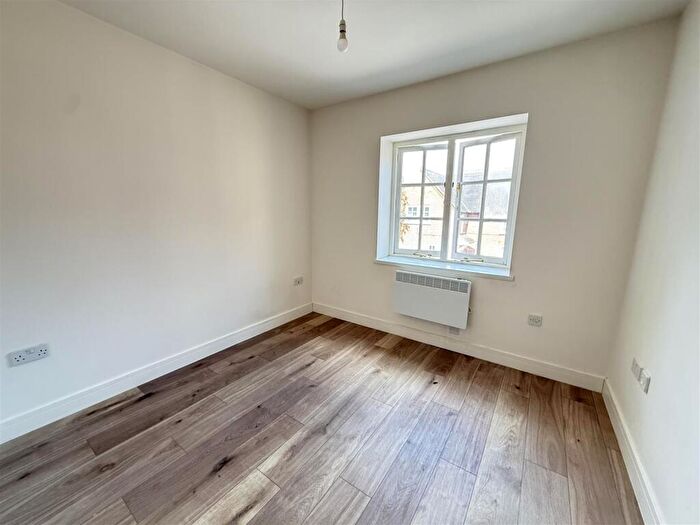 2 Bedroom Block Of Apartments To Rent In High Street, Coleshill, B46