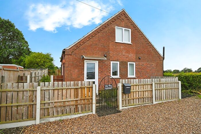 1 Bedroom Detached Bungalow For Sale In Boston Road, Wainfleet St. Mary, Skegness, PE24