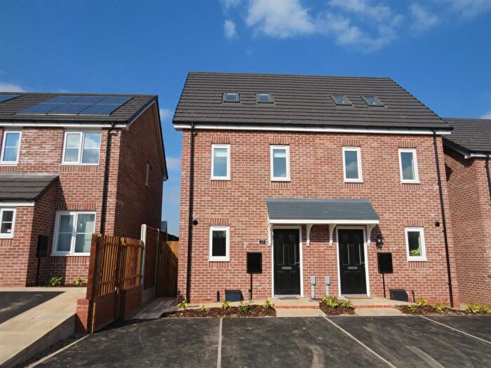 3 Bedroom House To Rent In Ravens Flight, Coventry, CV3