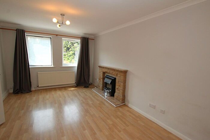 2 Bedroom Link Detached House To Rent In Pelham Crescent, Nottingham, NG7
