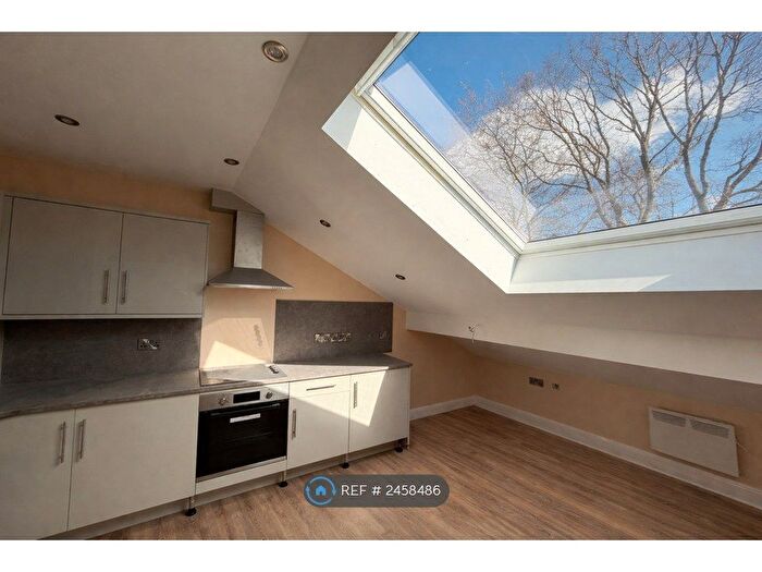 1 Bedroom Flat To Rent In Thirlmere St, Leicester, LE2