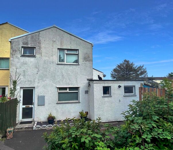 3 Bedroom Semi-Detached House To Rent In Ambleside, Swansea, SA3