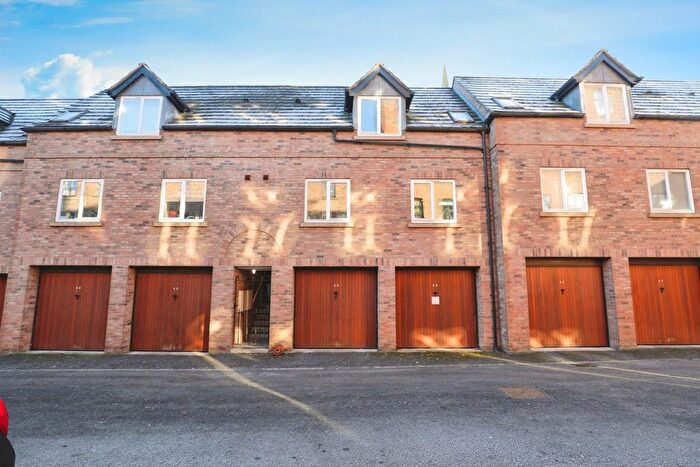 2 Bedroom Flat To Rent In Tannery Mews, York, YO10