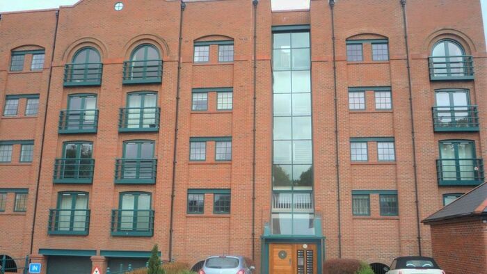 2 Bedroom Flat To Rent In Wharton Court, Hoole, Chester, CH2