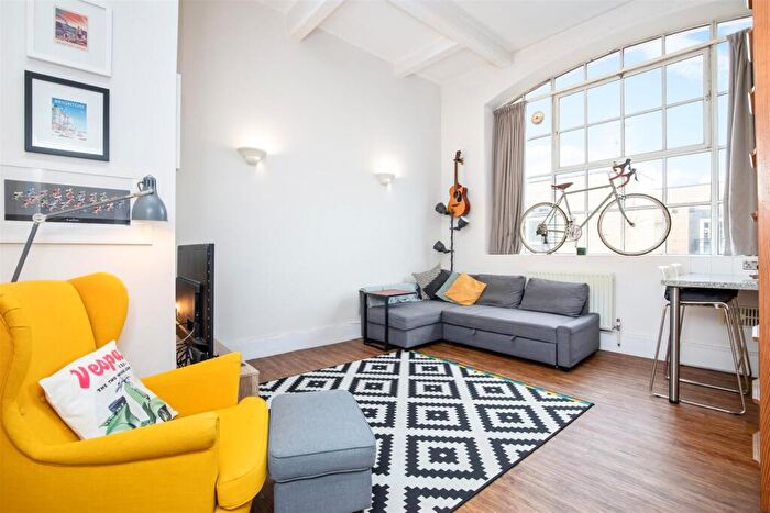 1 Bedroom Apartment For Sale In The Deco Building, Brighton, BN2