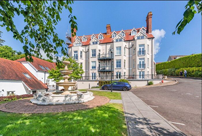 2 Bedroom Flat For Sale In Flat A Mansion House, Bryn Y Mor, Narberth Road, Tenby, Pembrokeshire, SA70