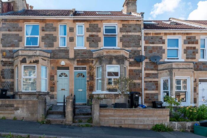 2 Bedroom Terraced House To Rent In Faulkland Road, Bath, BA2
