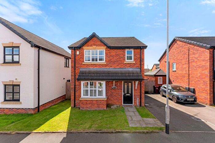 3 Bedroom Detached House For Sale In Poppy Close, Bolton, BL2