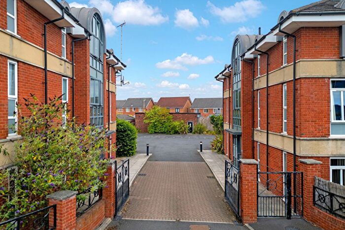 2 Bedroom Flat For Sale In Richmond Court, Widnes, WA8