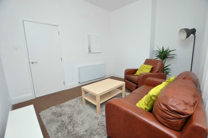 2 Bedroom Apartment To Rent In Hawthorne Terrace, Newcastle Upon Tyne, NE4