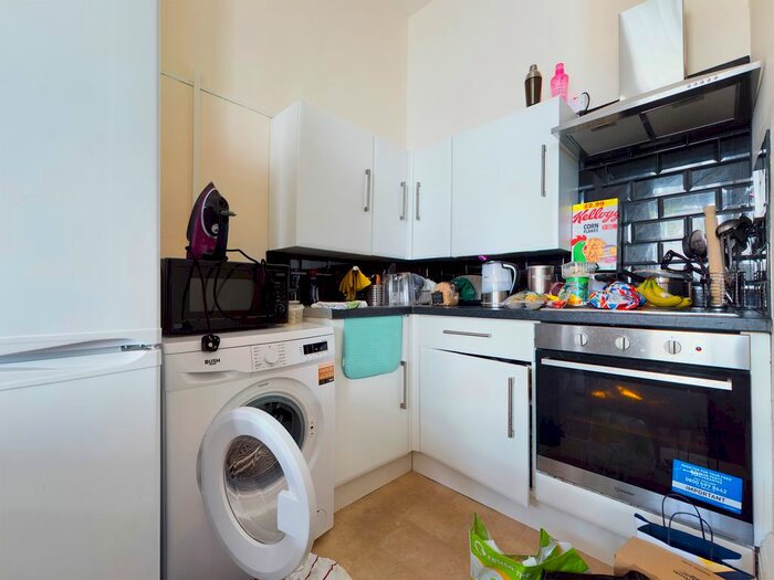 Studio To Rent In Bristol Road, Brighton, BN2